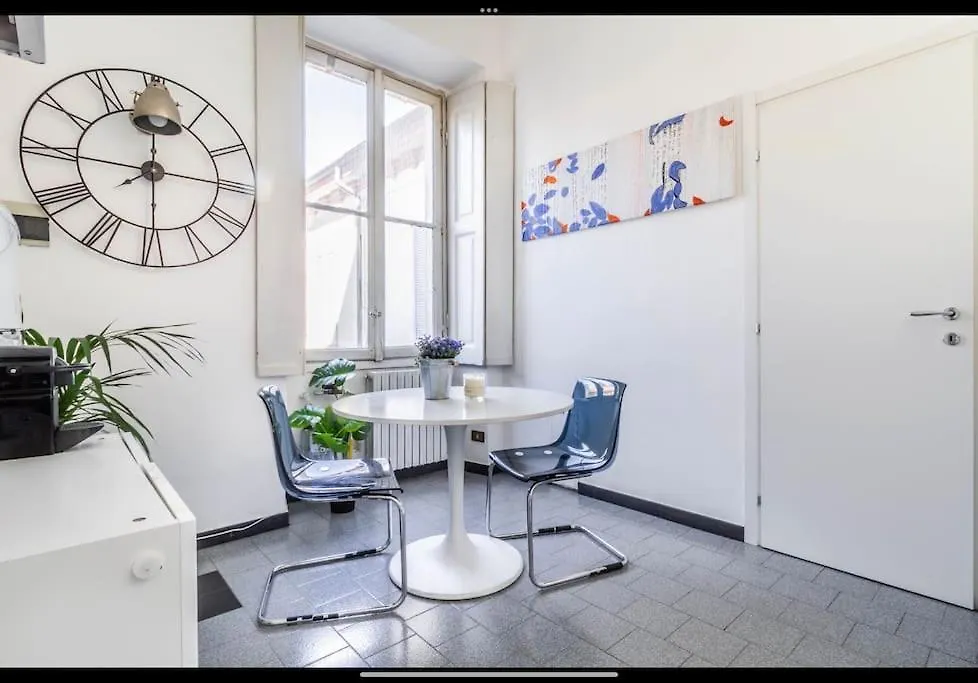 Green Quiet In The City Center Apartment Milan